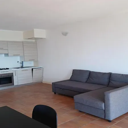 Apartment In Oggebbio With Lake Maggiore Views, Cleaning Included דירה *